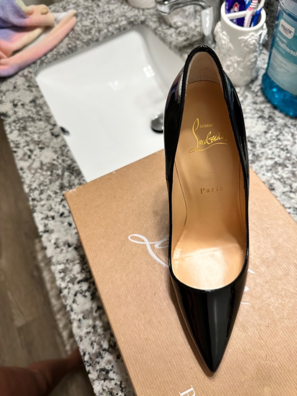 AUTHENTIC Christian Louboutin Heels never worn with box & dust bag - Picture 3 of 8